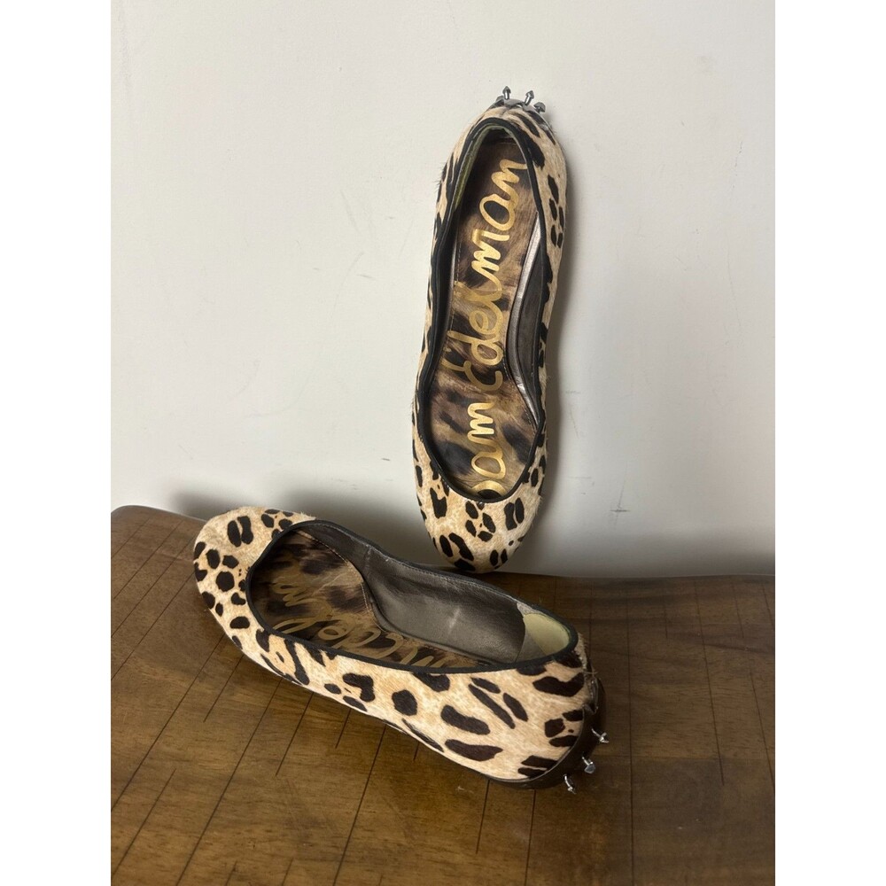 Sam Edelman Women’s 8.5 Leopard Calf Hair Ballet Flats Studded Animal Print - Picture 3 of 11